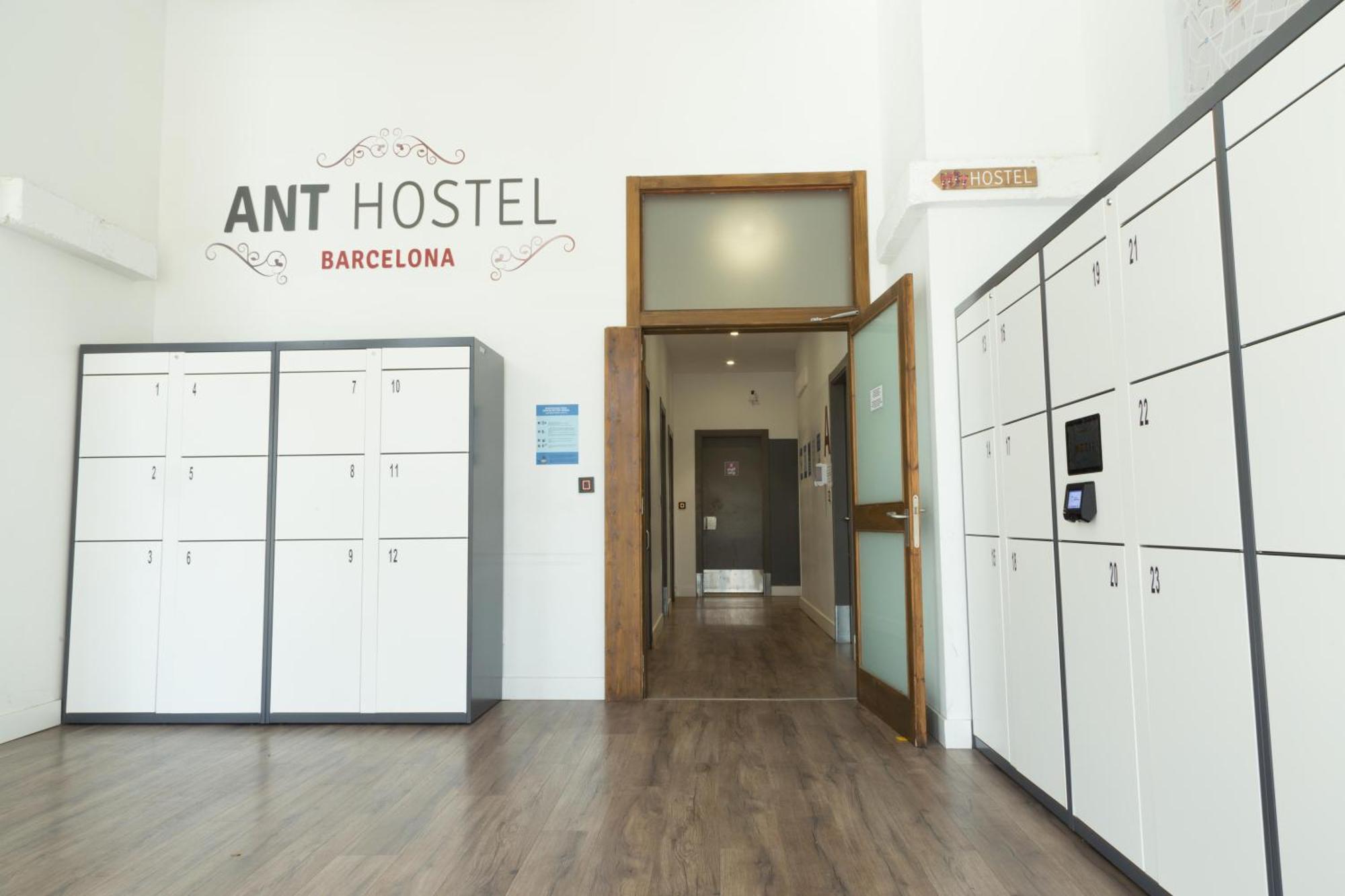 Ant Hostel Barcelona Exterior foto